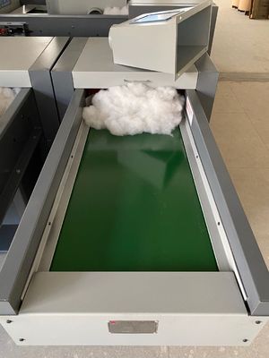 綿の梳く灰色色のグリーン ベルトのためのソファー繊維の梳く機械